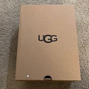 Women’s UGG Neumel boots